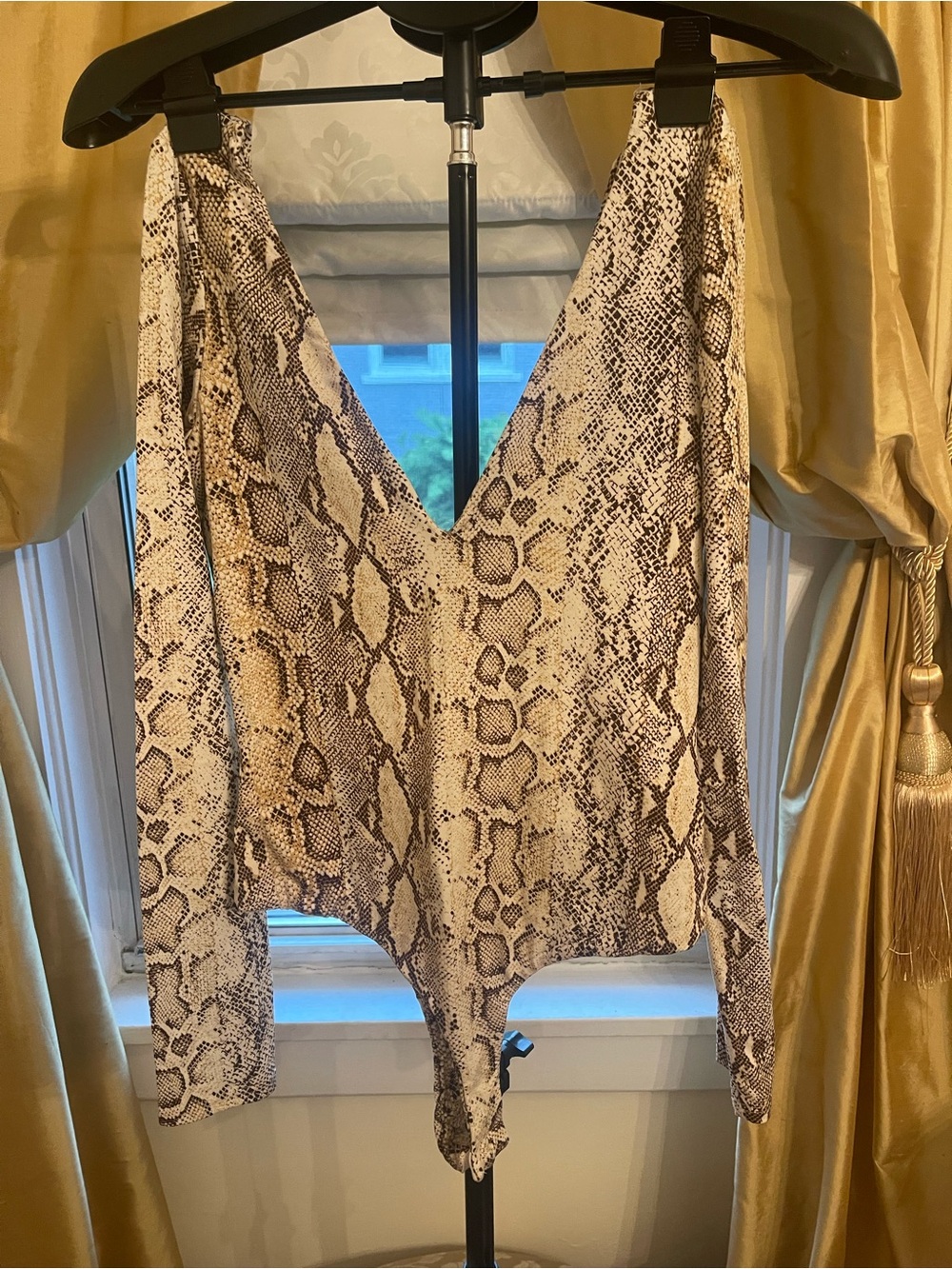 Lulu's Snake Print V-Neck Long Sleeve Bodysuit - Beige Brown